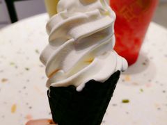-喜茶(滨江宏岸店)