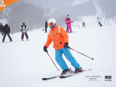 -中旅松花湖滑雪场