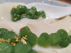 小青团冰豆腐花-李百蟹·江南蟹黄面·河景餐厅(夫子庙总店)