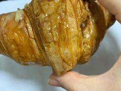 爆浆牛角包-六贤记(文三店)