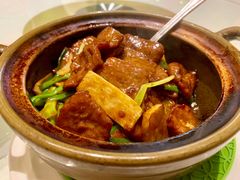 葱姜牛肉煲-凤城礼记鱼翅海鲜酒家(百老汇店)