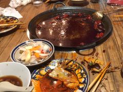 -旧街市鲜货老火锅(大光路店)