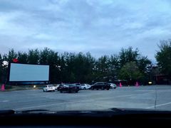 -枫花园汽车电影院(朝阳公园店)