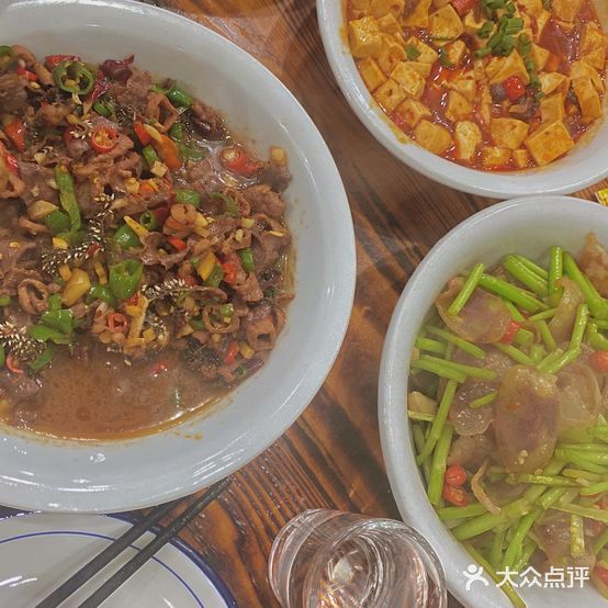 婆子专业炒粉店