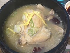 参鸡汤-朴大人炭烤·韩国料理(奥帆中心海尔洲际店)