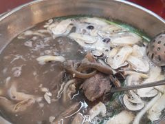-老石黑山羊毛驴肉火锅(金凯广场店)
