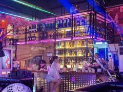 -喜鹊音乐酒馆(西街店)