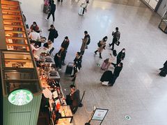 -星巴克(上海虹桥站2A检票口)