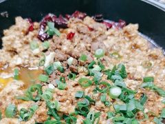 -老码头黑皮肘子锅包肉(文政街店)