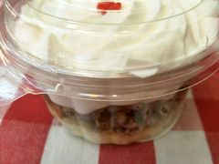 -红宝石·鲜奶小方·海派西点房(丰庄店)