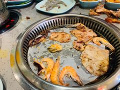 -金滏山烤肉·海鲜·火锅自助餐厅(襄阳万达店)