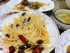 酸辣土豆丝-洪霞餐馆