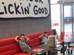 -肯德基(凯德国贸店)