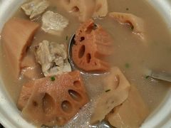 莲藕排骨汤-亢龙太子酒轩(东湖店)
