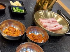 -臻牛烤肉