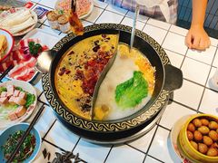 -卤校长老火锅毕节店(招商花园城店)