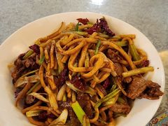 -汗腾格里·风味餐厅(新疆驻京办店)