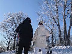 -亚布力新体委滑雪场