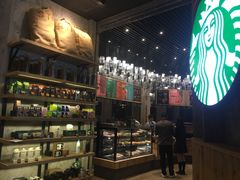 -星巴克臻选(湖滨道店)