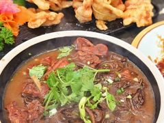 压锅家鸡蘑菇粉-小花卷味道餐厅(开发区五彩城店)