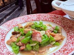 -蔼若春.传承三十年云南菜(金碧公园店)
