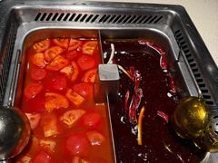 -海底捞火锅鲜切牛肉主题店(长寿路店)