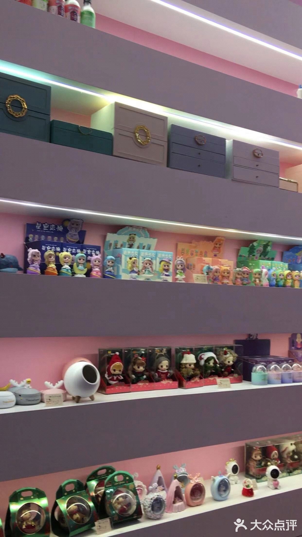 粉红甜品店，漂亮非凡！