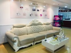 -南京健丽·去眼袋医疗美容机构