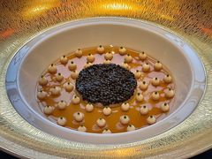经典蟹肉鱼子酱塔佐龙虾冻及椰菜-L'ATELIER de Joel Robuchon(外滩18号店)