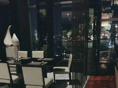 -唐拉雅秀酒店-西锦汇空中BBQ·思创餐厅
