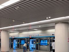 -新百广场(地铁站)