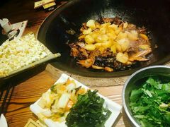 -咱屯子铁锅炖直营店(南湖大路店)