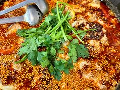 -灶知轩湘西石锅鱼(万佳广场店)