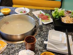 -一席地·本地鸡窝·杭帮鸡火锅(萧山银隆百货店)