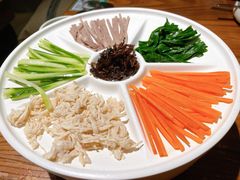 鸡丝凉米线-云海肴云南菜(美罗城店)