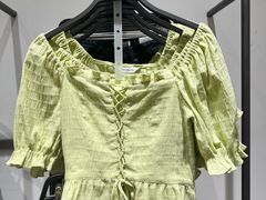 -URBAN REVIVO(高德置地广场·春广场店)