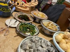 -大中华希尔顿酒店-念自助餐·嗨啤·小龙虾