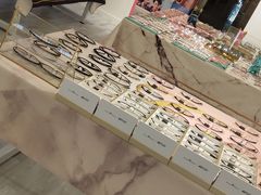 -肆兮眼镜·蔡司·徕卡战略合作店(大坪店)
