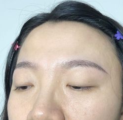 -一个差评成就的纹眉店