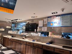 -新大咀港式茶餐厅(宝山万达店)