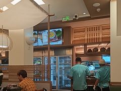 -亚龙湾中心广场