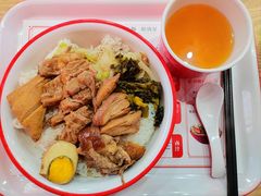 -壹品剁椒猪脚饭(蔡家中央大街店)