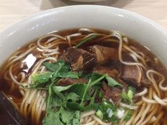 -李先生牛肉面大王(北京站售票厅餐厅)