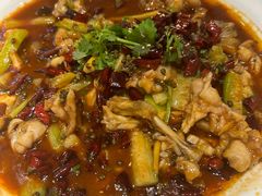 -川流不息·地道川菜·小龙虾(松东路店)