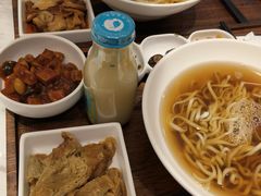 本帮传统辣酱面-春风松月楼(七宝万科店)