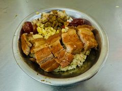 -梁阿婆廿年老牌扣肉糯米饭