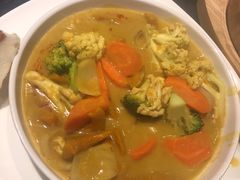 -河畔春天时尚餐厅