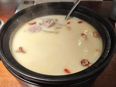 -乔街深夜食堂·小龙虾·高压锅生蚝(杭州总店)