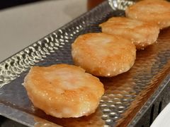 顺德手打鲜虾饼-维园悦谱·海派家常菜(乌鲁木齐南路店)