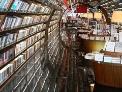 -钟书阁(珍园店)